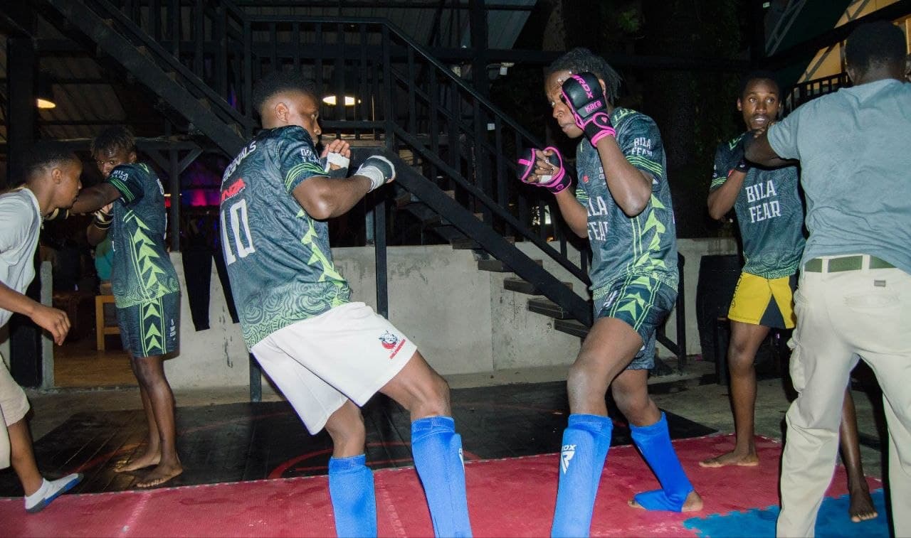 ANZA 006 — photo 11